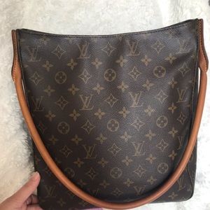 💎Retired💎 Louis Vuitton Looping GM shoulder bag